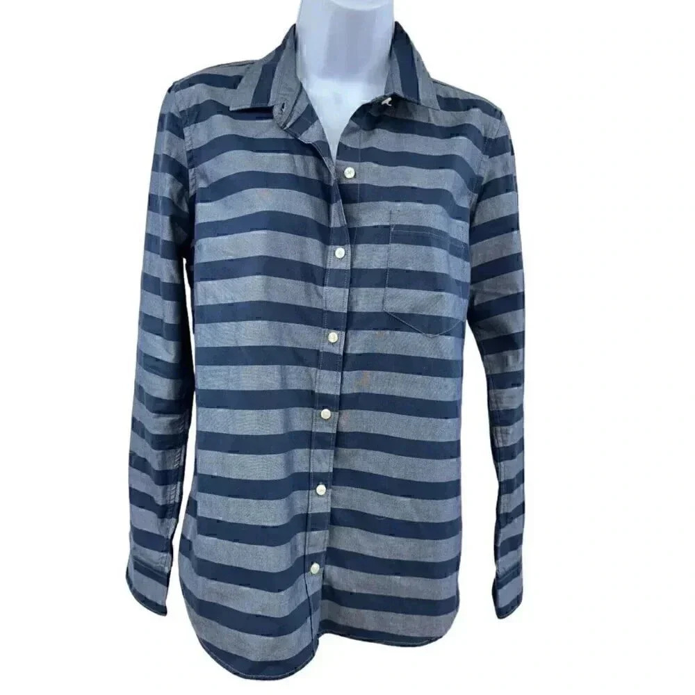 Blue Striped Gap The Fitted Boyfriend Button Up Long Sleeve Shirt Women’s Size S